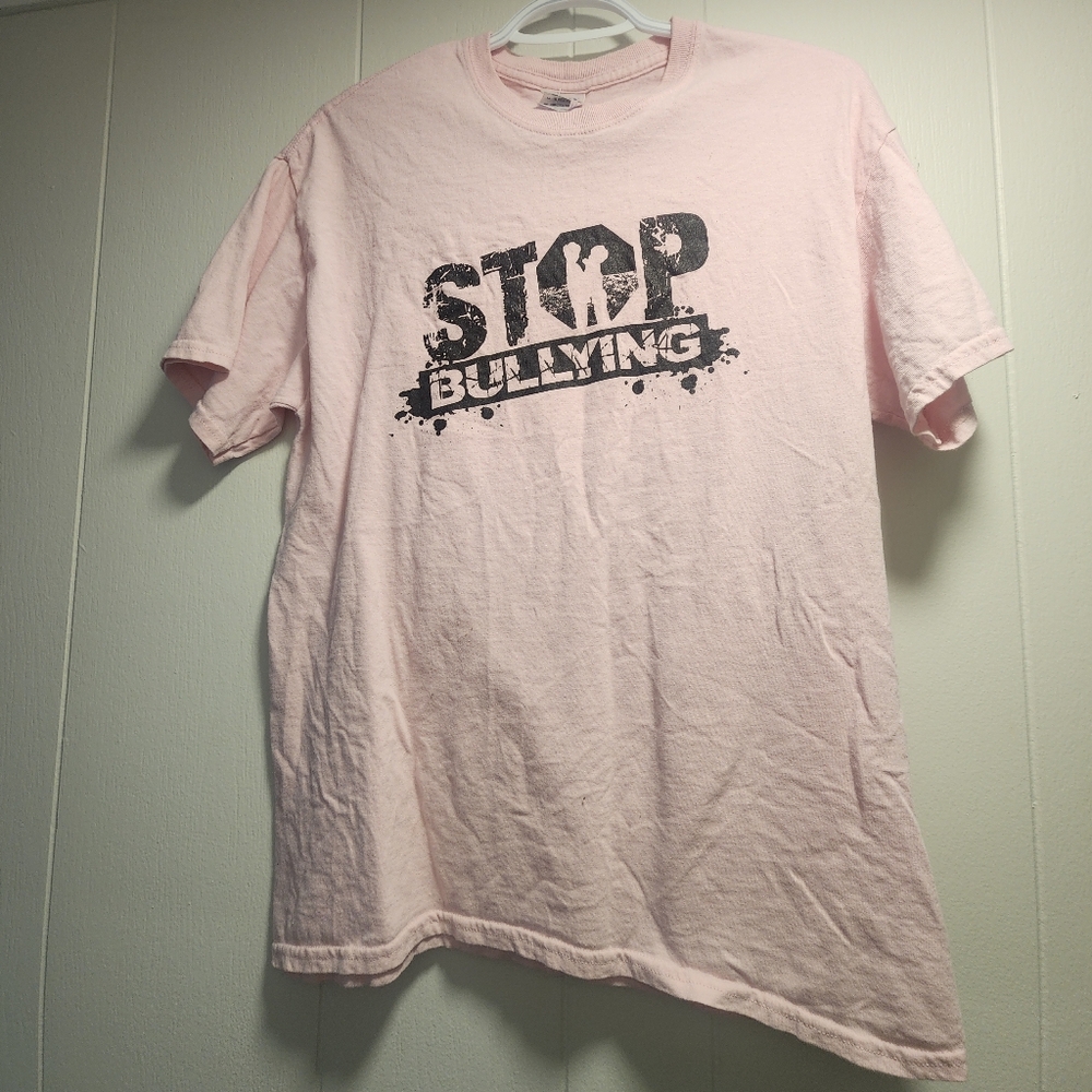 Gildan Light Pink Cotton T-Shirt